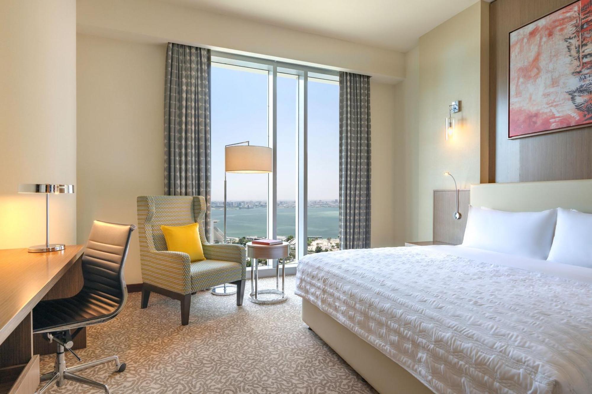 Le Meridien City Center Doha Exterior photo