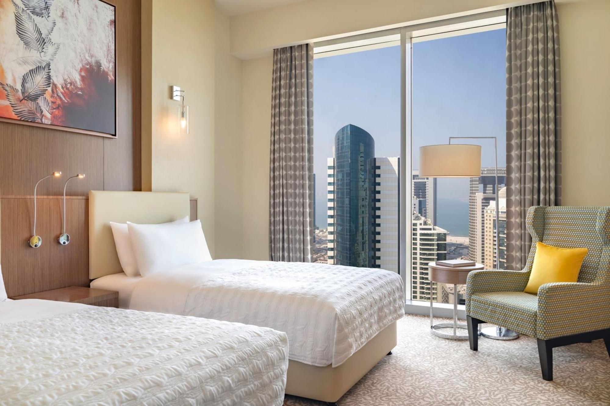 Le Meridien City Center Doha Exterior photo